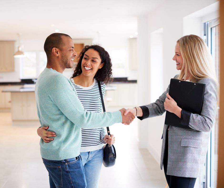 a mortgage broker versus a bank
